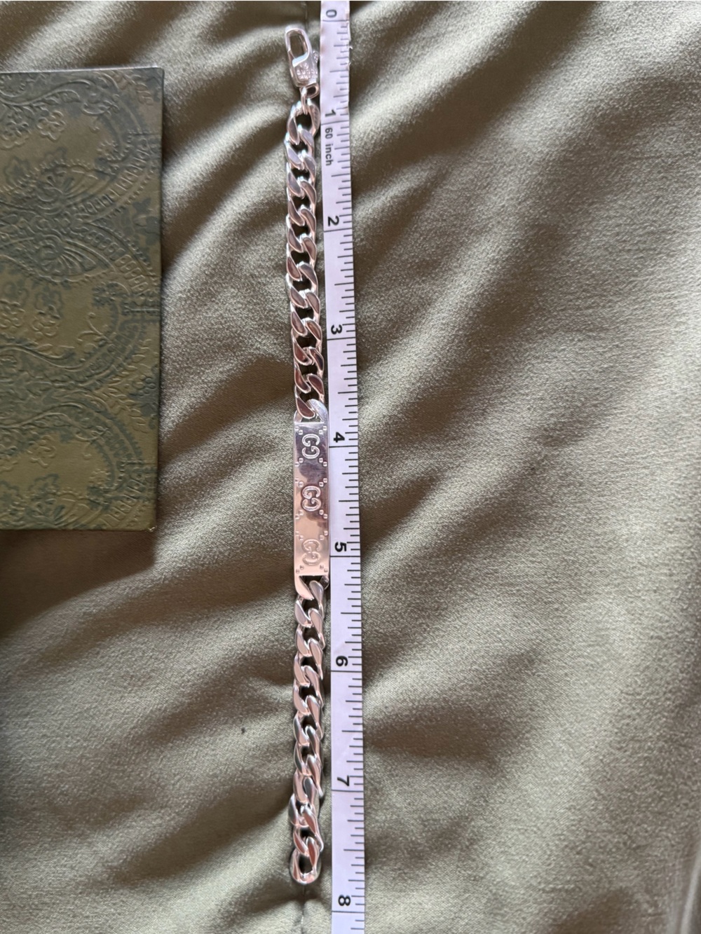 Gucci Silver Curb Chain Bracelet with Engraved Logo Plate - Picture 6 of 6